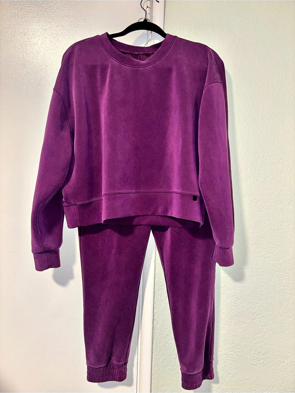 CRZ YOGA Purple Lounge Set Like New